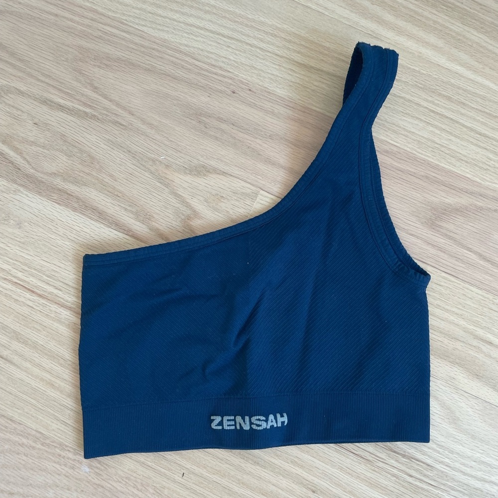 Zensah Women's Asymmetrical Navy Sports Athleisure Bra, Medium, NEW without tags